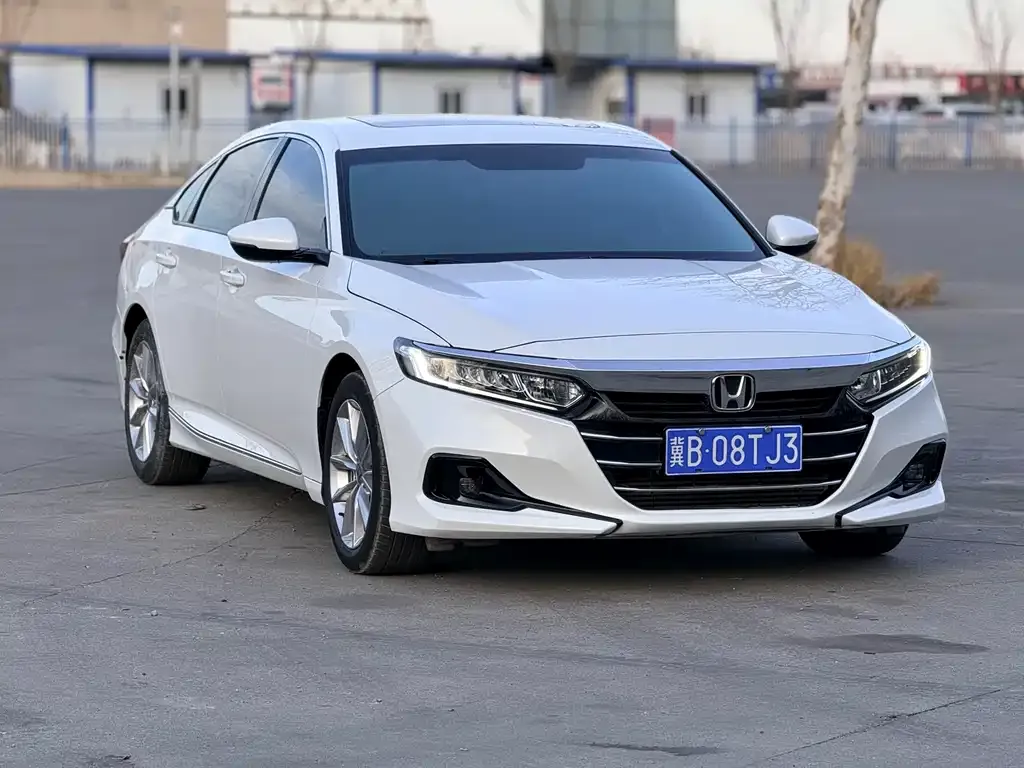Honda Accord — фото 7