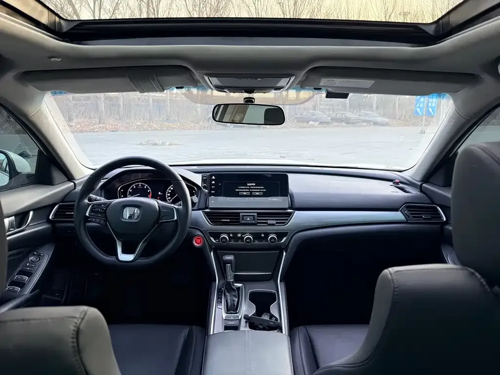 Honda Accord — фото 2