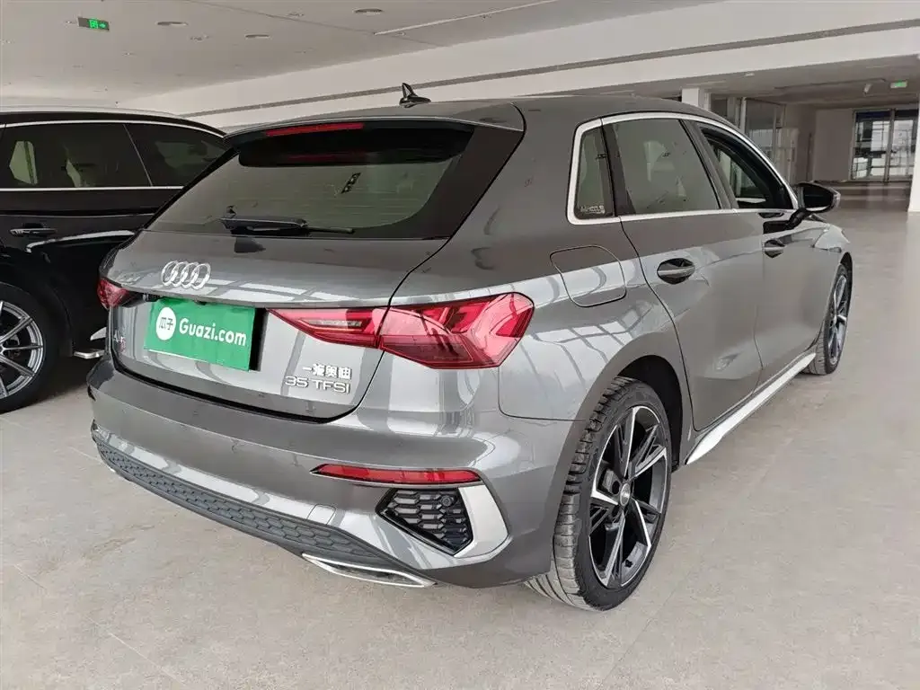 Audi A3 2022 из CN, фото 2