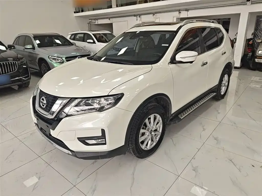Nissan X-Trail — фото 10