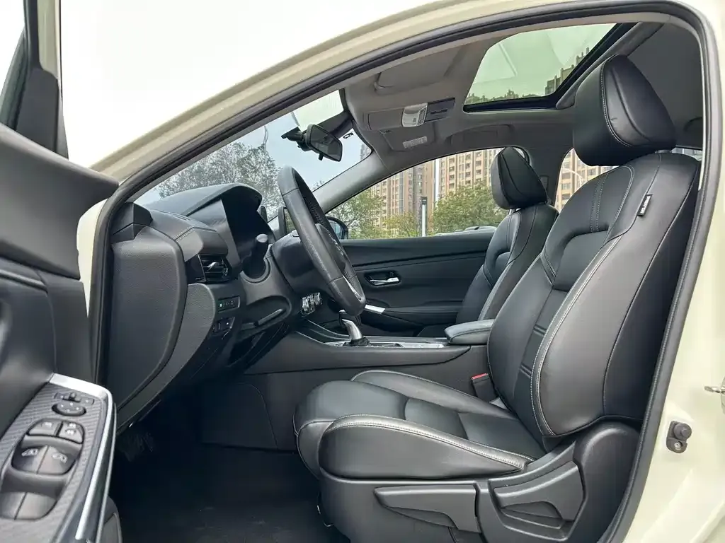 Nissan Sylphy 2022 из CN, фото 2