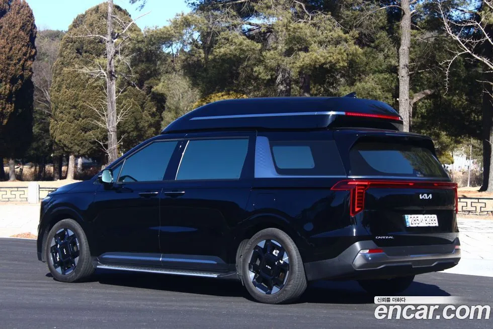 Kia Carnival — фото 10