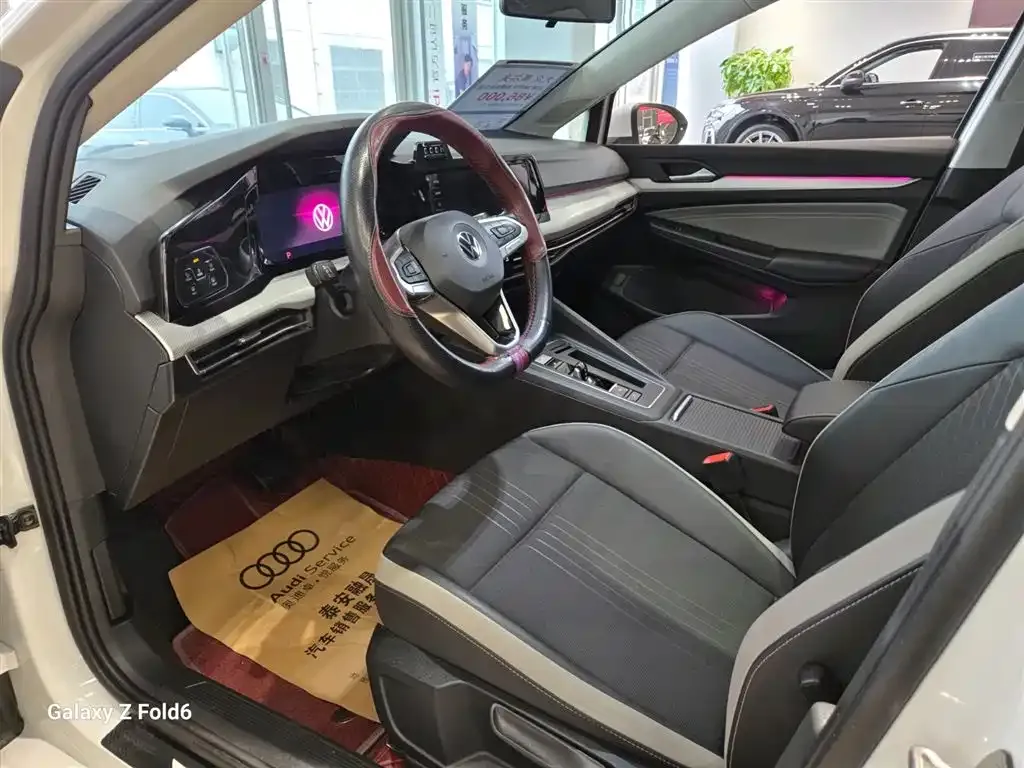 Volkswagen Golf 2021 из CN, фото 8