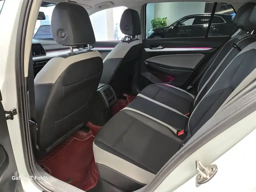 Volkswagen Golf 2021 из CN, фото 7
