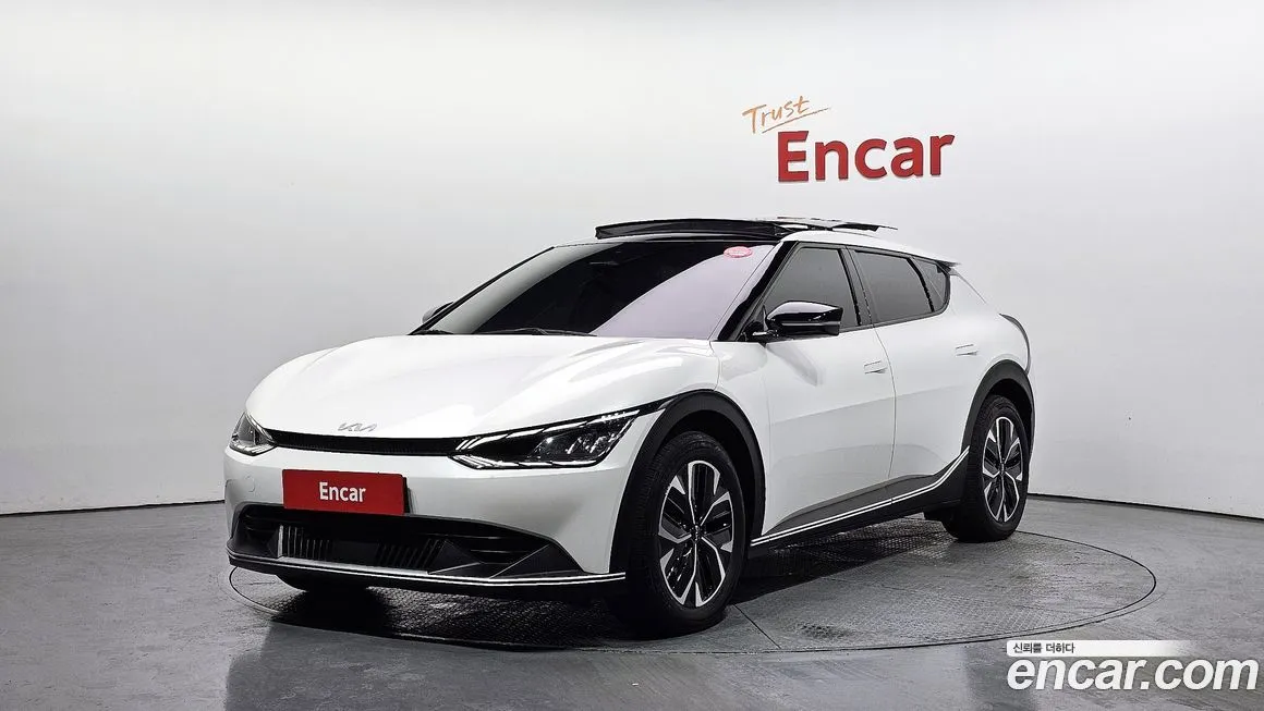 Kia EV6 — фото 1