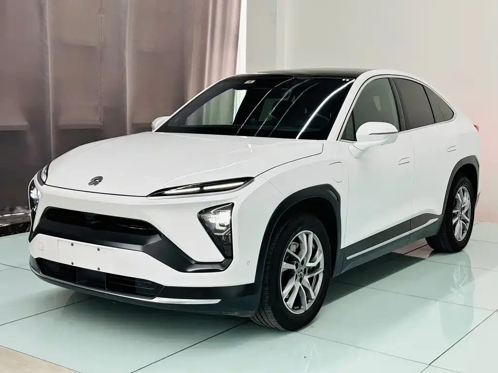 NIO EC6 — фото 10