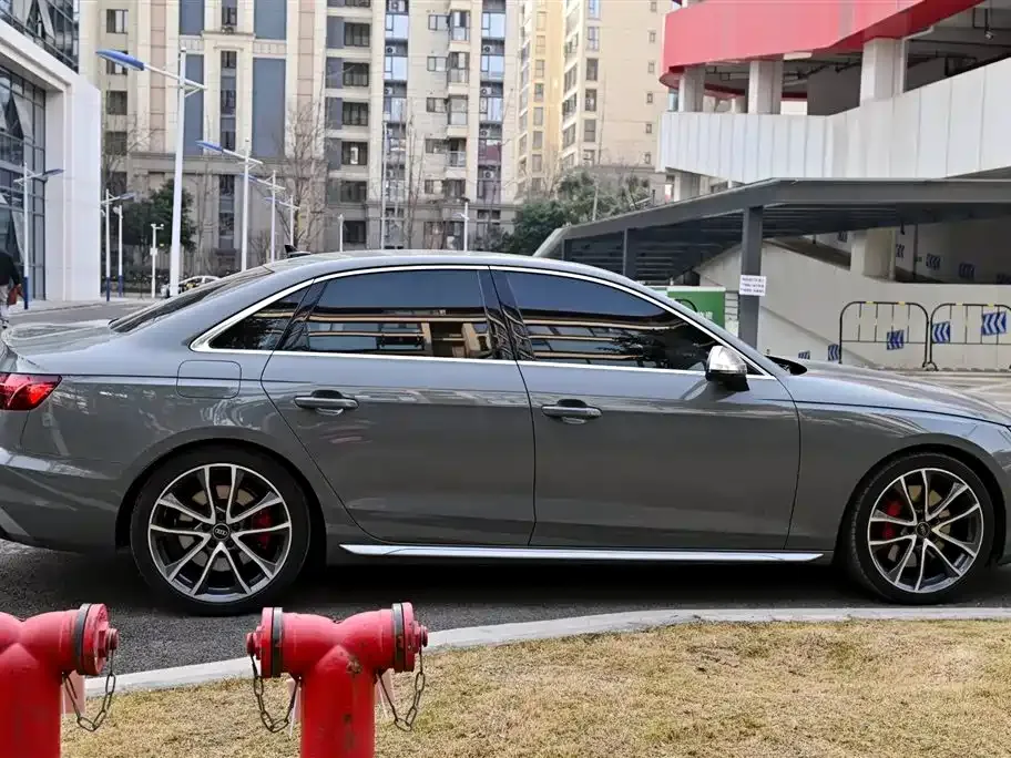 Audi S4 2021 из CN, фото 5