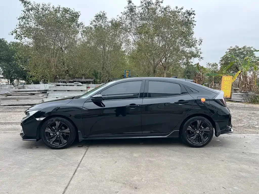 Honda Civic — фото 7