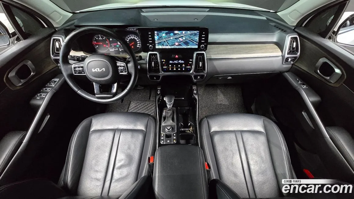 Kia Sorento — фото 8