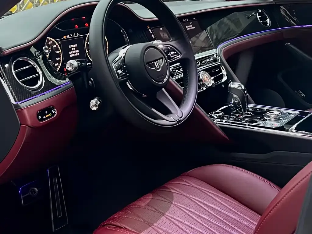Bentley Flying Spur — фото 10
