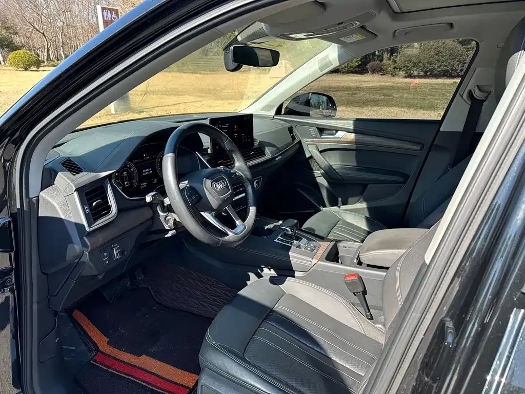 Audi Q5L 2021 из CN, фото 3