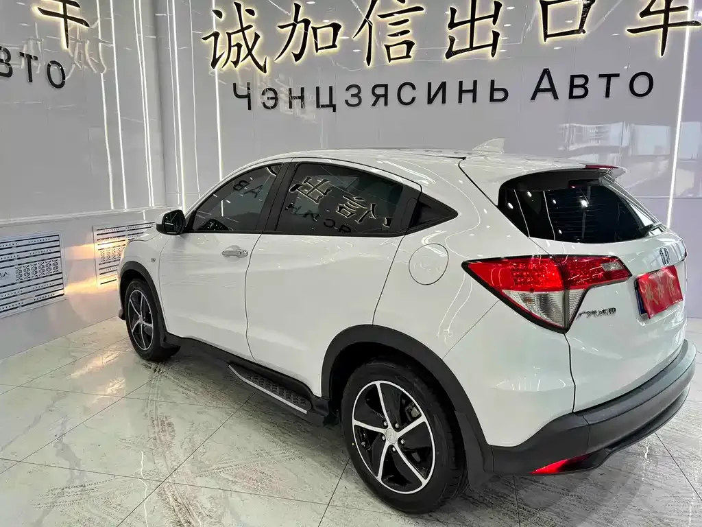 Honda Vezel — фото 3