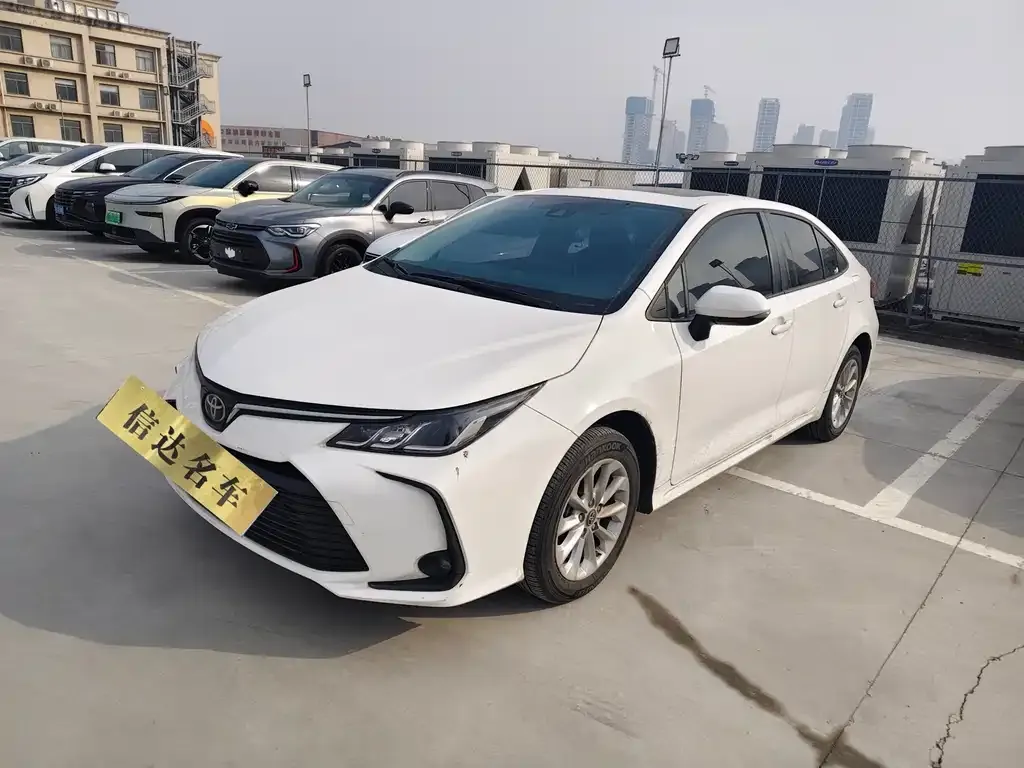 Toyota Corolla 2022 из CN, фото 1