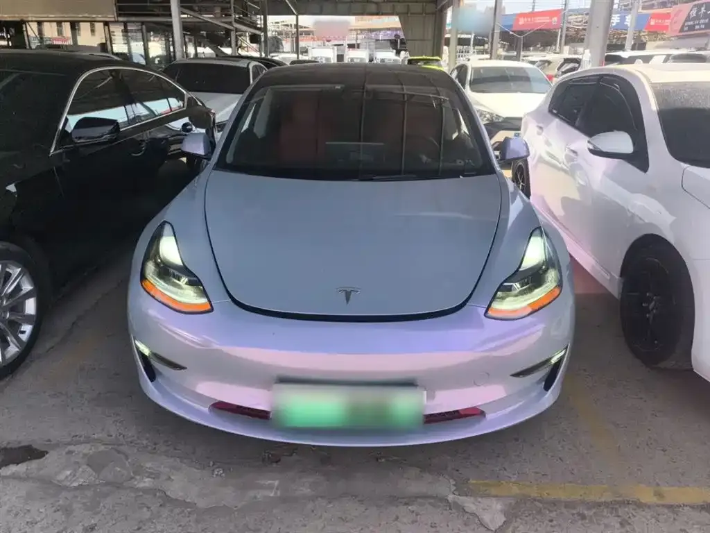 Tesla Model 3 — фото 9