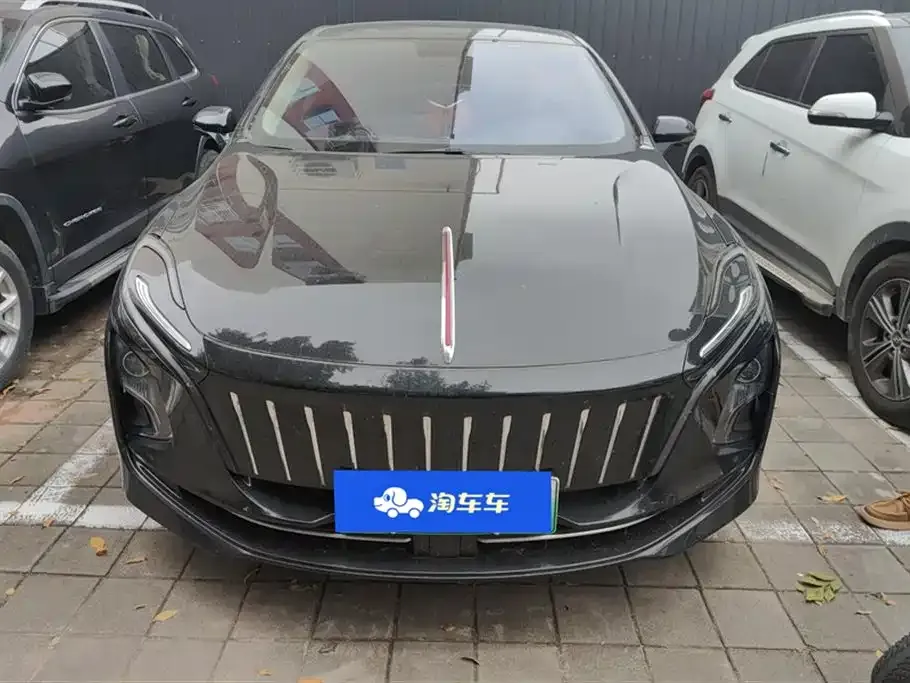 Hongqi E-QM5 — фото 8