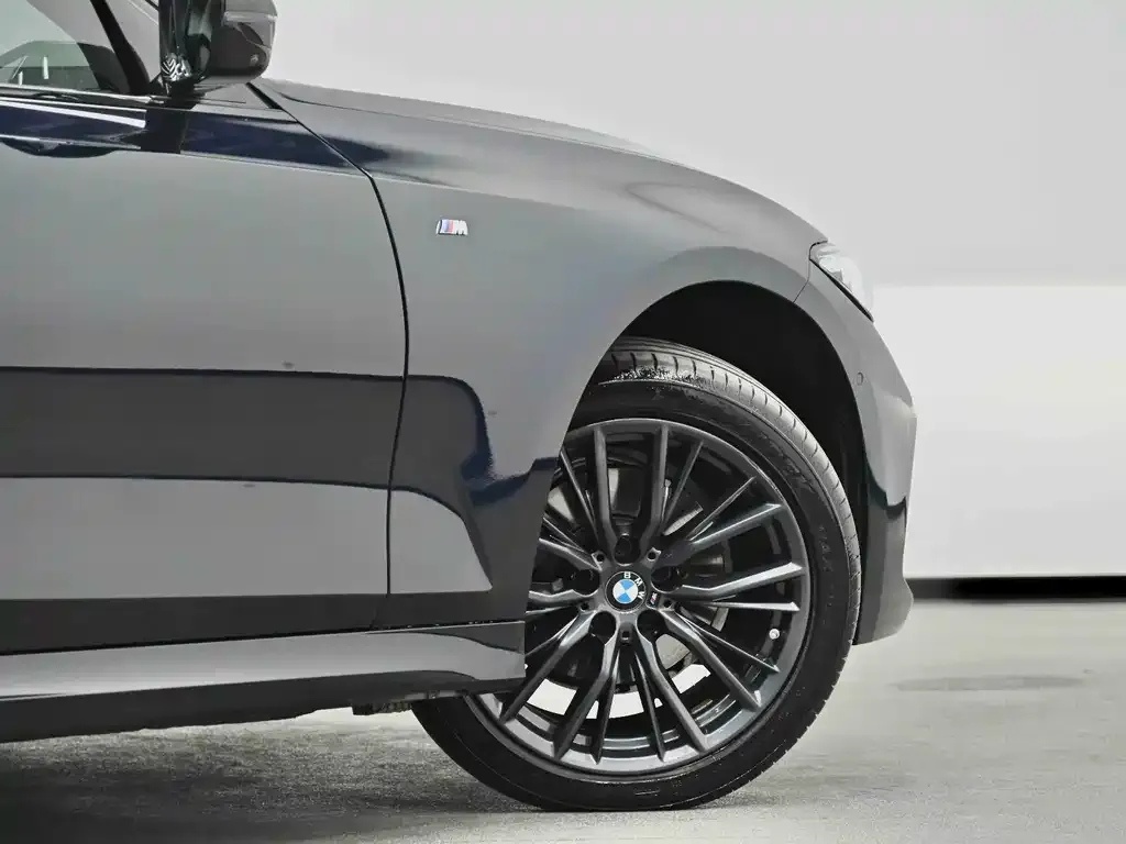 BMW 3 Series 2023 из CN, фото 7