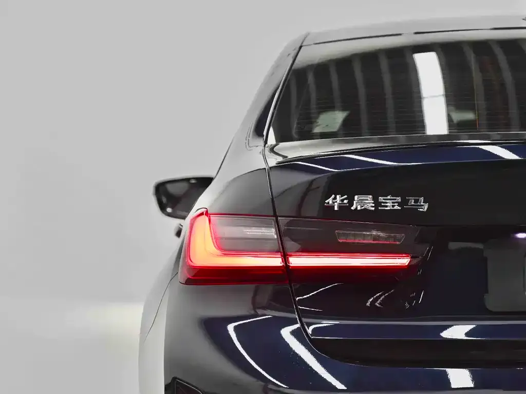 BMW 3 Series 2023 из CN, фото 5