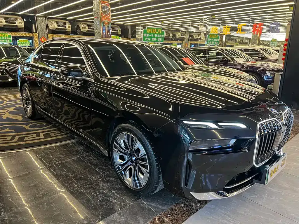 BMW i7 2023 из CN, фото 10