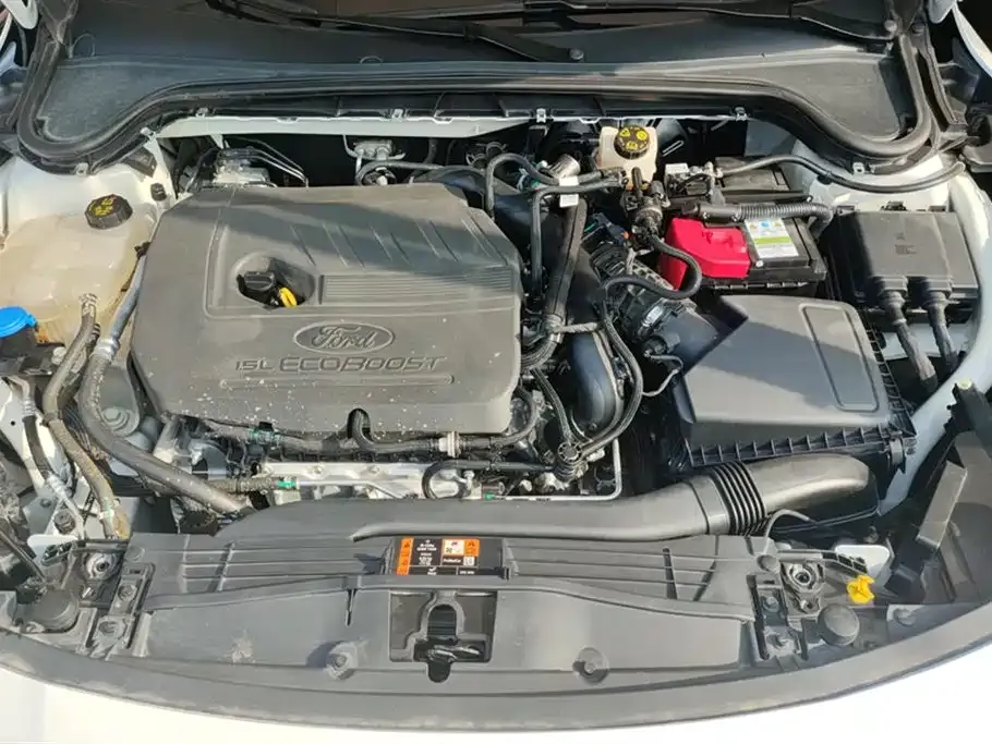 Ford Focus 2023 из CN, фото 4