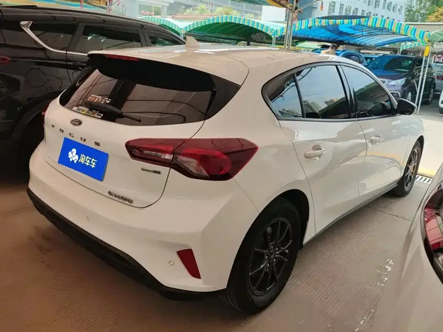Ford Focus 2023 из CN, фото 7