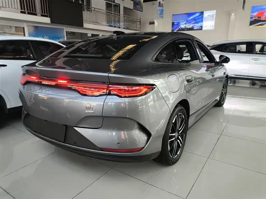 BYD Qin L — фото 10