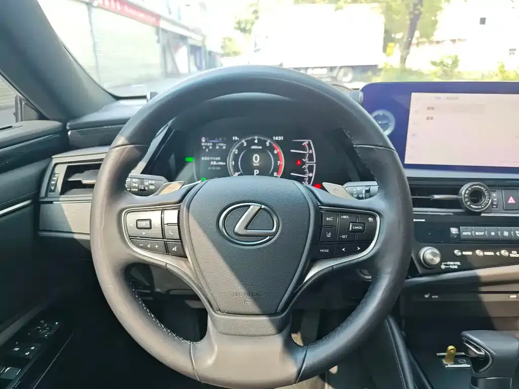 Lexus ES 2023 из CN, фото 3