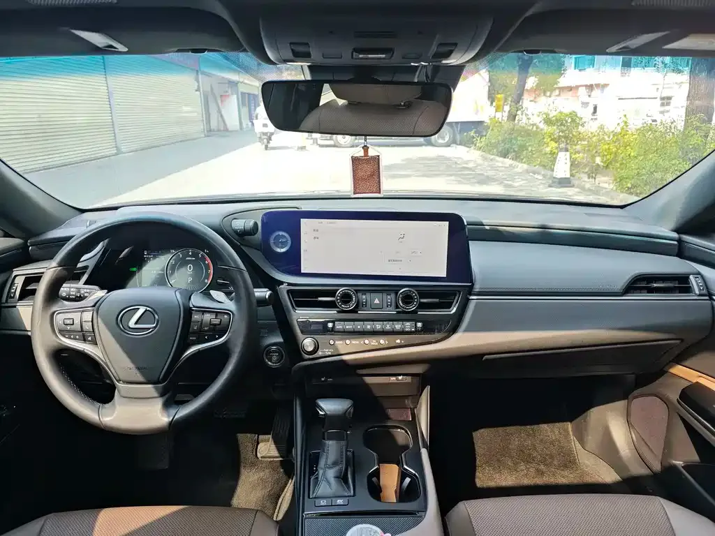 Lexus ES 2023 из CN, фото 4