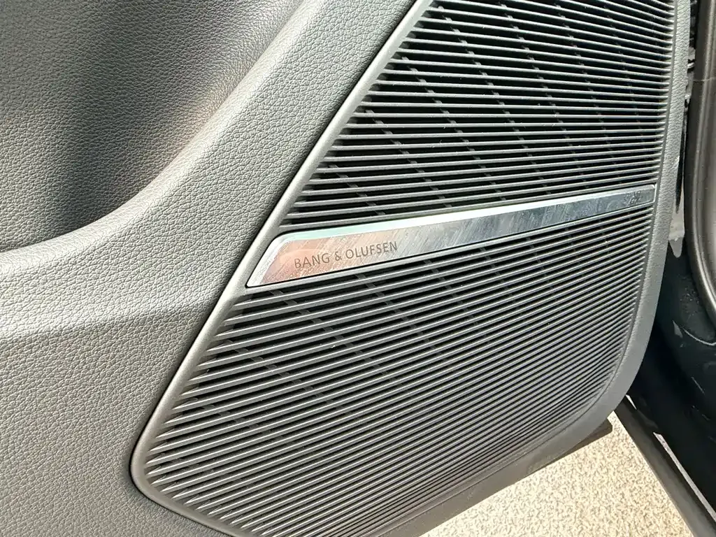 Audi Q7 2026 из CN, фото 10