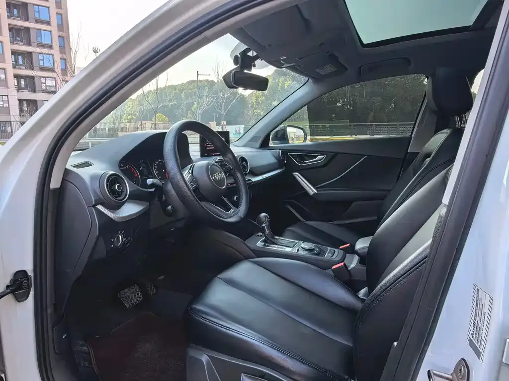 Audi Q2L 2021 из CN, фото 2
