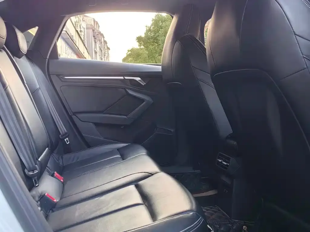 Audi A3 2023 из CN, фото 7
