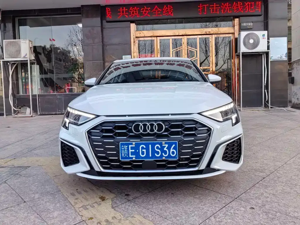 Audi A3 2023 из CN, фото 6