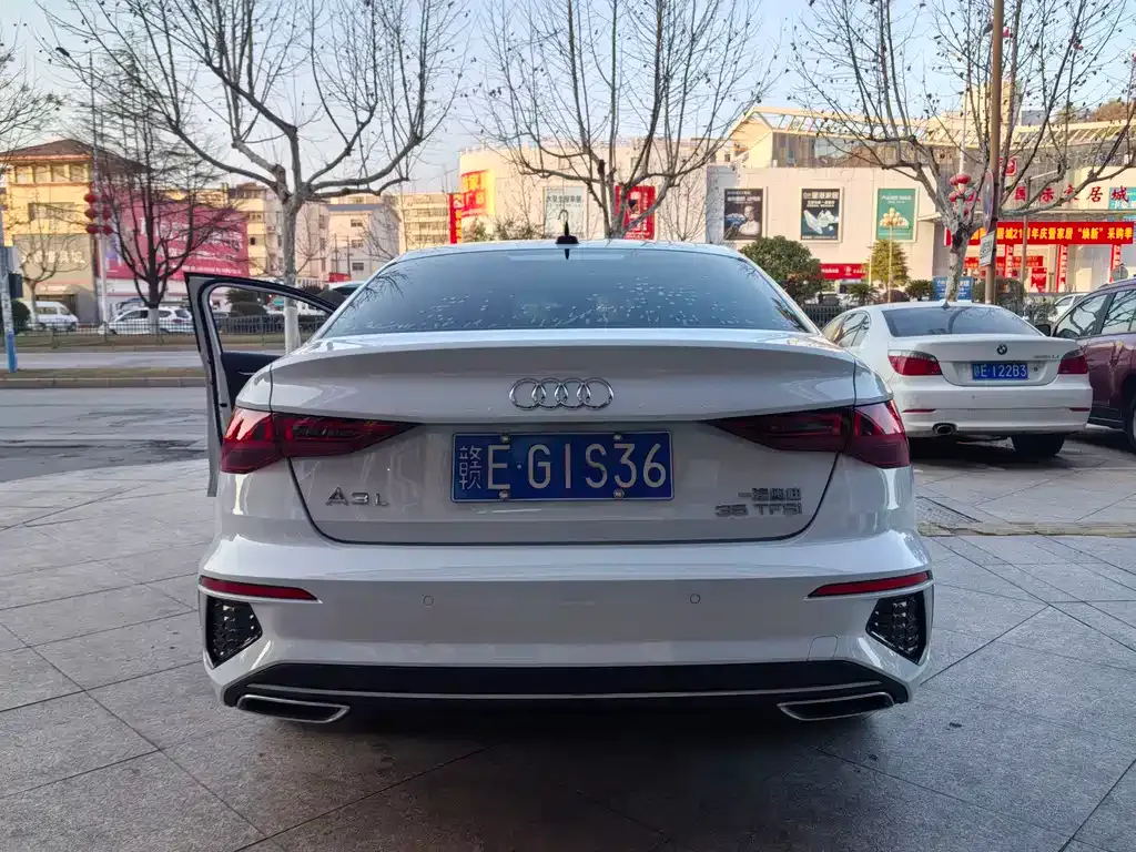 Audi A3 2023 из CN, фото 10
