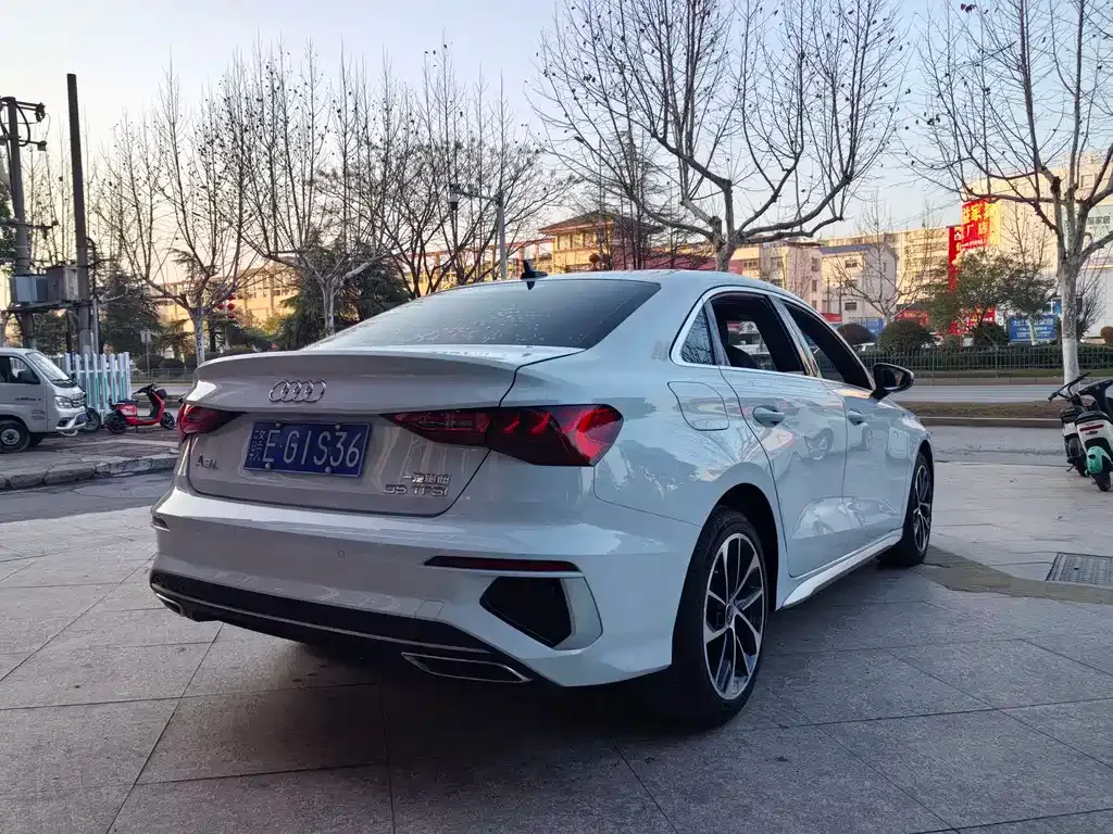 Audi A3 2023 из CN, фото 8