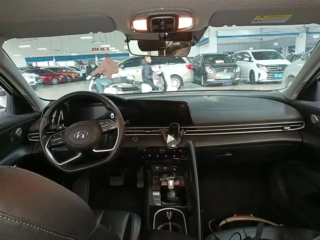 Hyundai Elantra 2021 из CN, фото 8