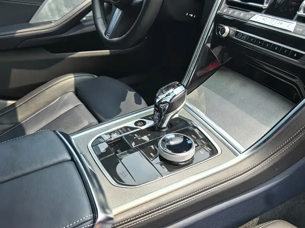 BMW 8 Series 2021 из CN, фото 8