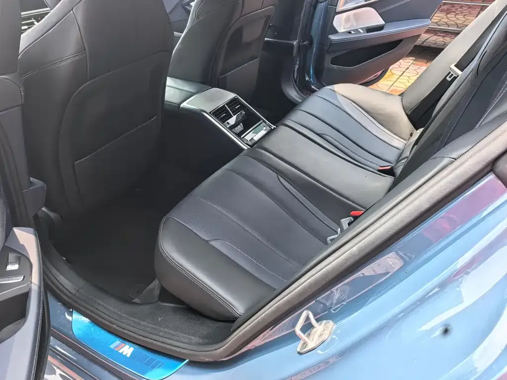 BMW 8 Series 2021 из CN, фото 5