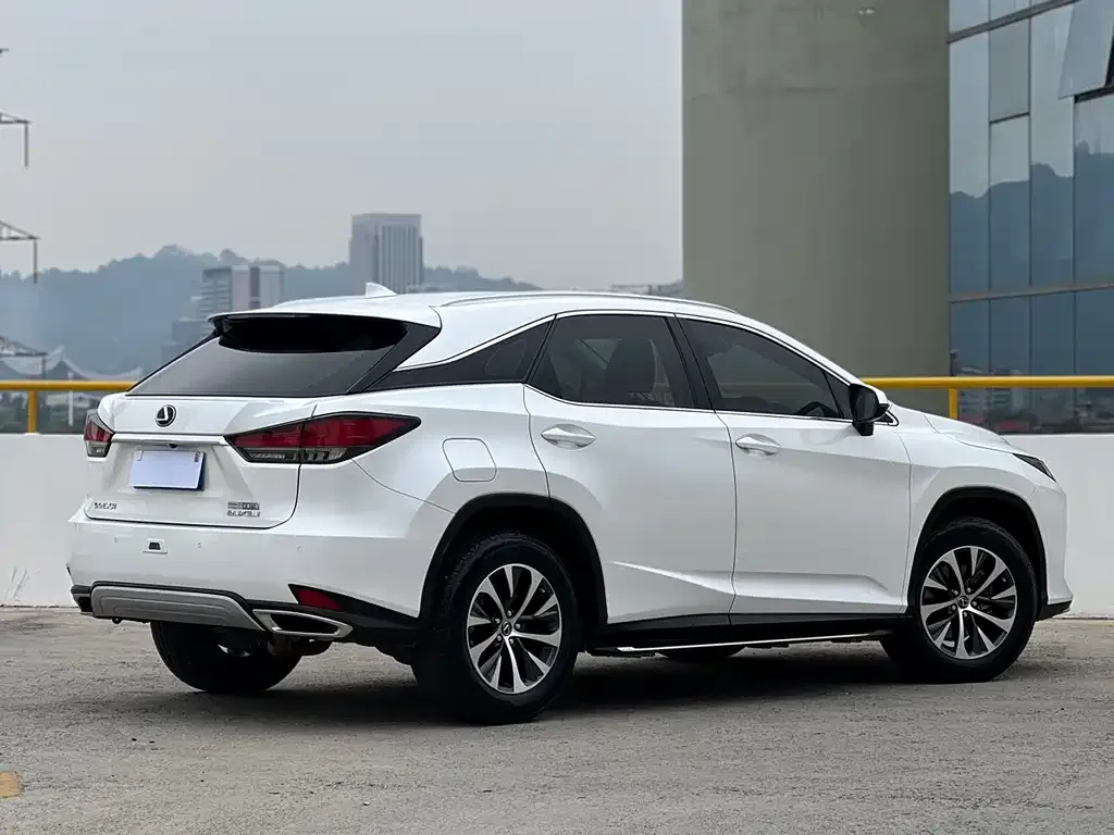 Lexus RX — фото 9