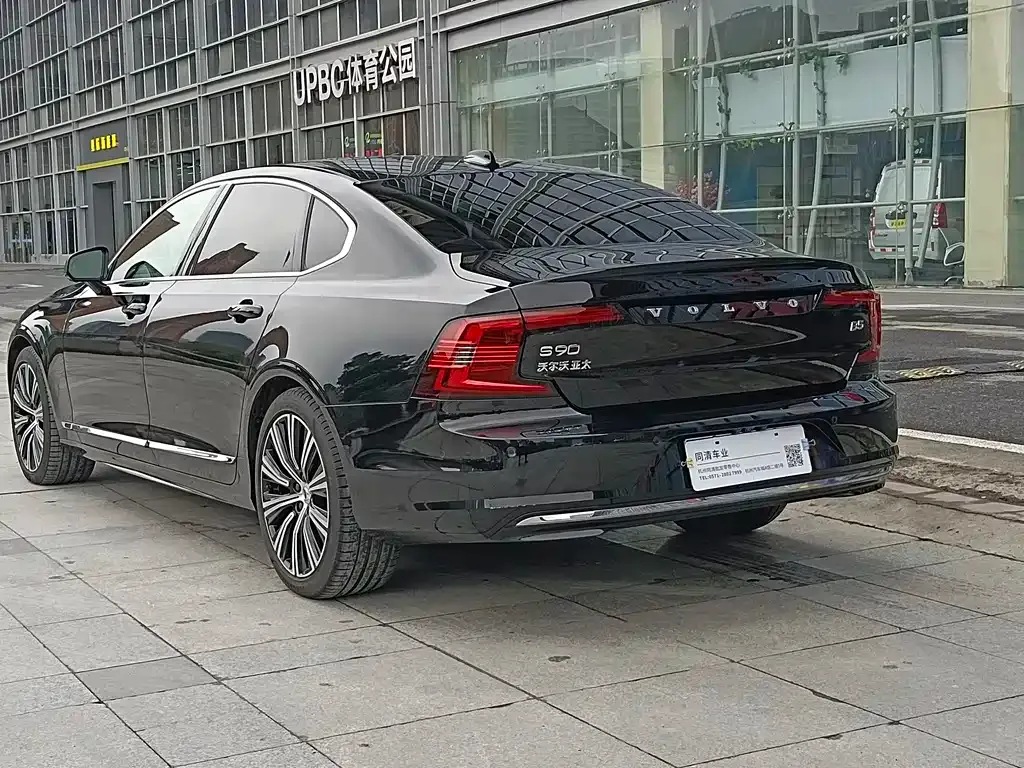 Volvo S90 — фото 6