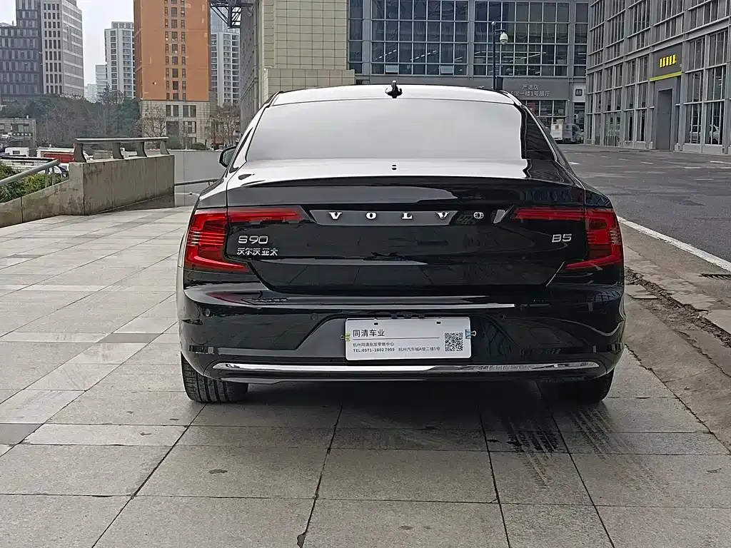 Volvo S90 — фото 10
