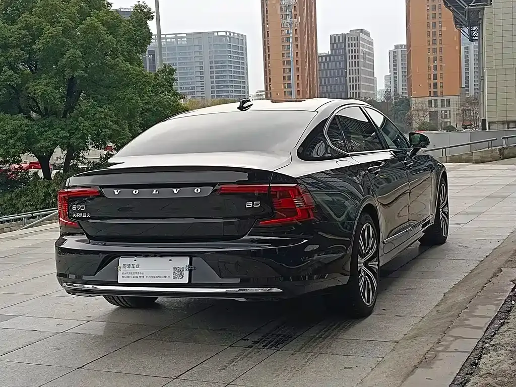 Volvo S90 — фото 9
