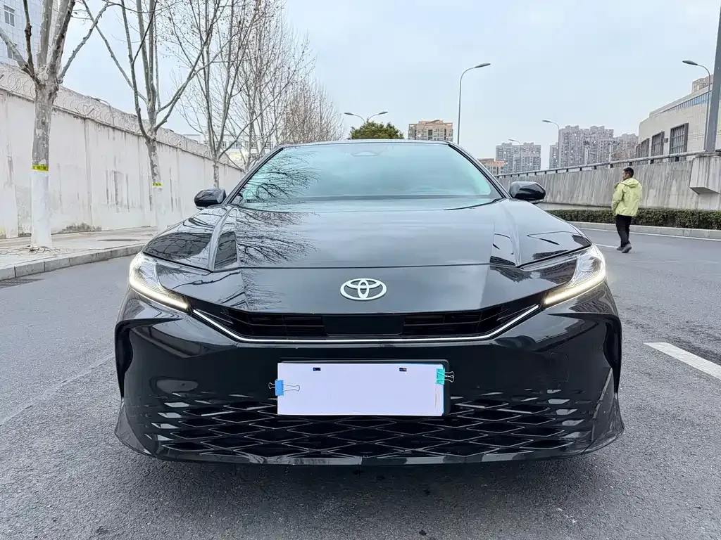 Toyota Camry 2025 из CN, фото 10