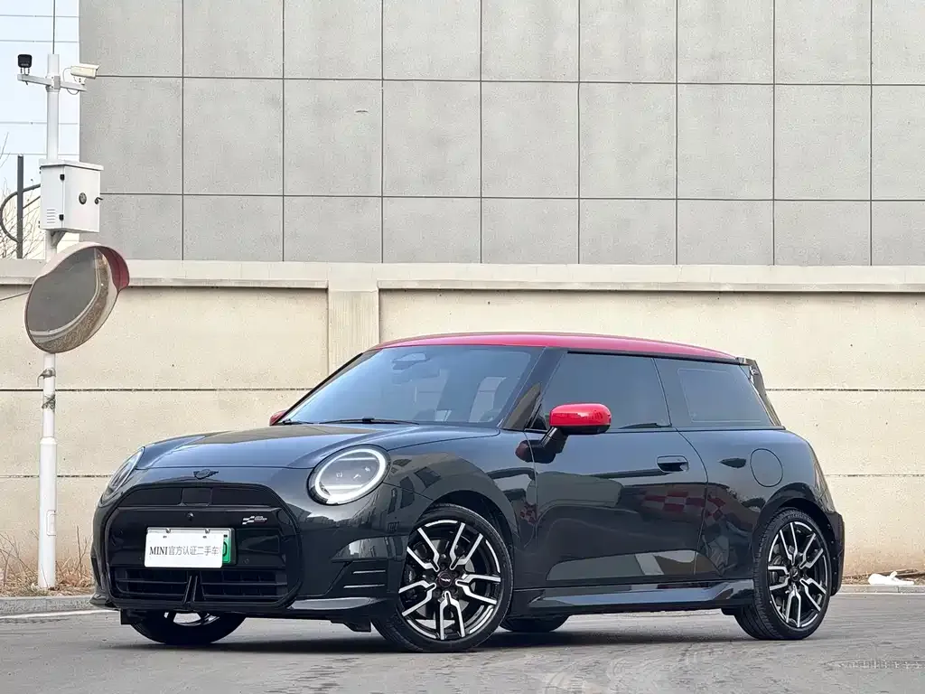 MINI Cooper EV — фото 1