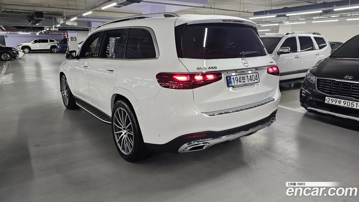 Mercedes-Benz GLS-Class — фото 8