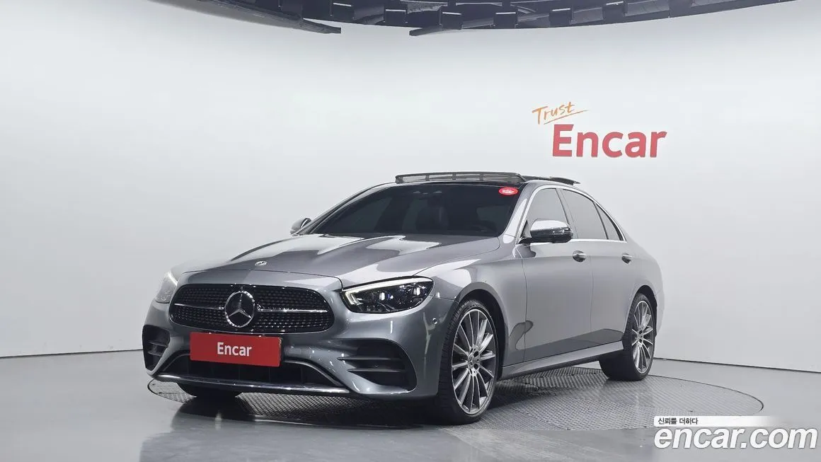 Mercedes-Benz E-Class — фото 1