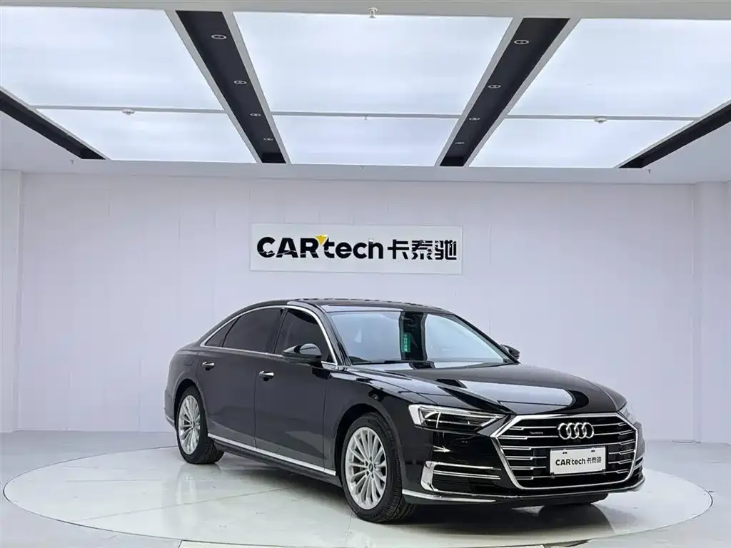 Audi A8 2022 из CN, фото 8