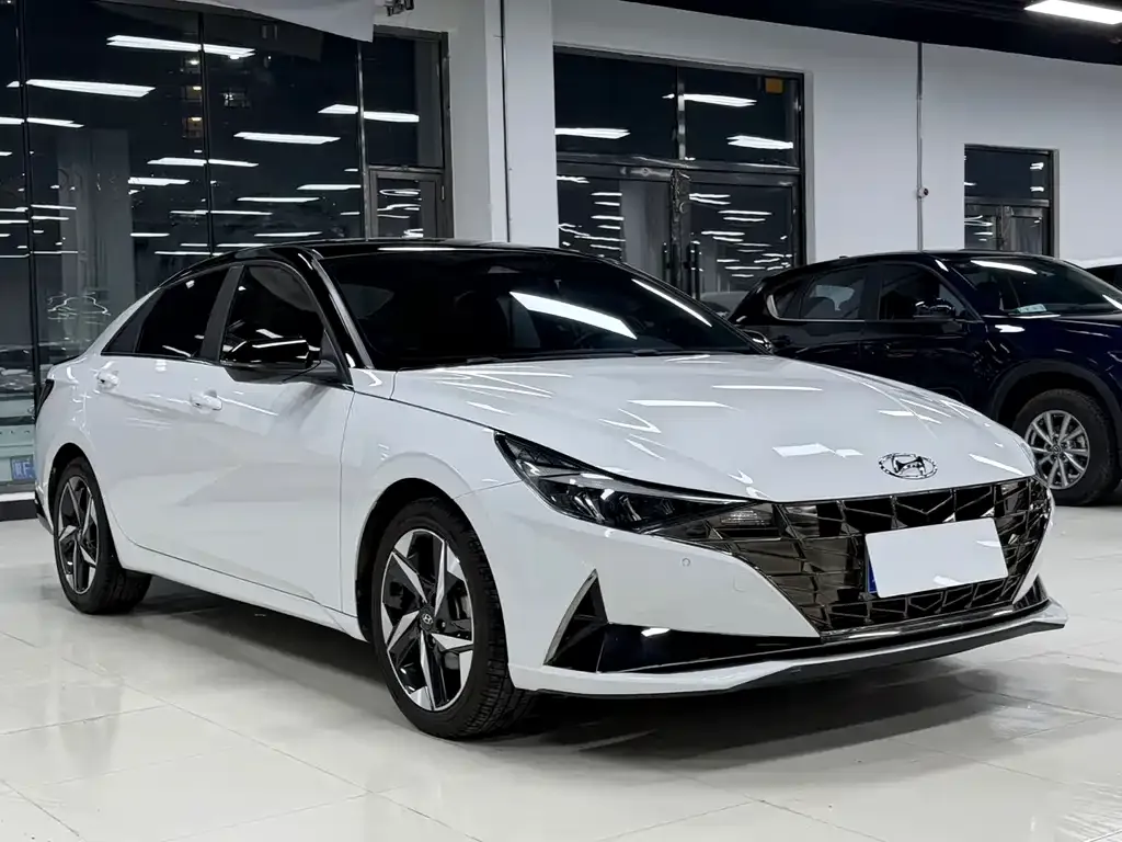 Hyundai Elantra 2023 из CN, фото 7