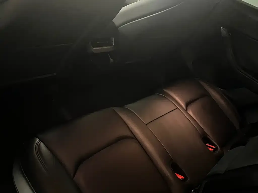 Tesla Model Y 2023 из CN, фото 2