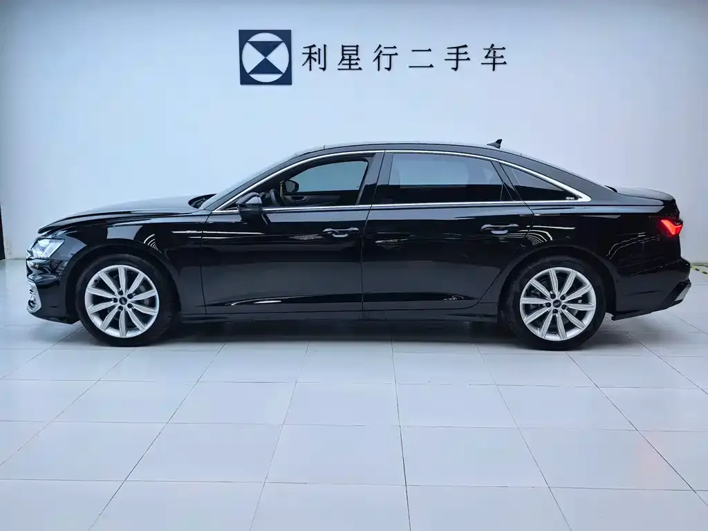Audi A6L 2024 из CN, фото 4