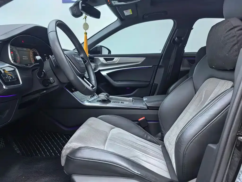 Audi A6L 2024 из CN, фото 10