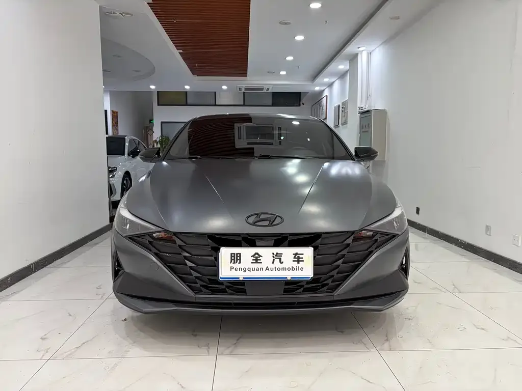 Hyundai Elantra — фото 3